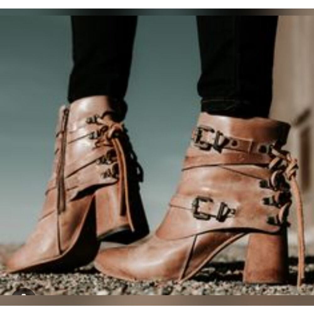 FREEBIRD BY STEVEN Hero Ankle Booties Taupe 10 - Picture 11 of 11